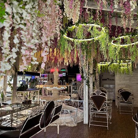 Viktoriya Family Hotel Restaurant Complex Kyiv Exterior foto